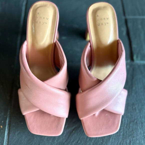 Pink Sandals - Picture 3 of 3